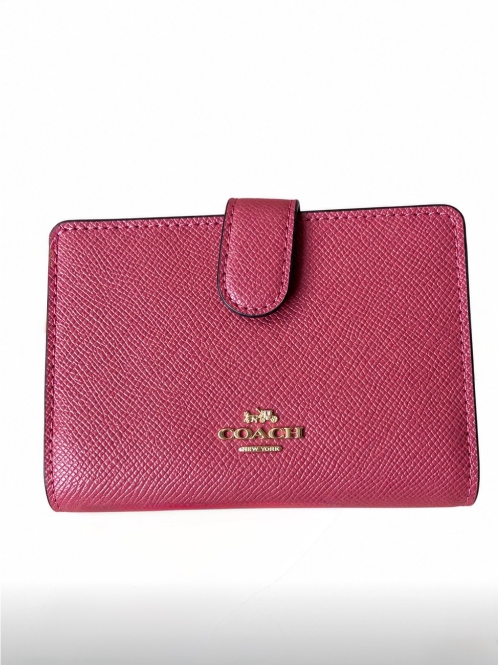 Coach Crossgrain Leather Medium
Corner Zip Wallet